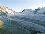 Ледник под перевалом Аксу. 3850м.